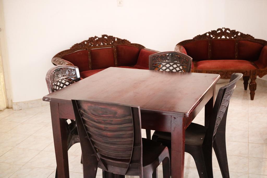 Molino Tourist Rest Anuradhapura Hotel Buitenkant foto