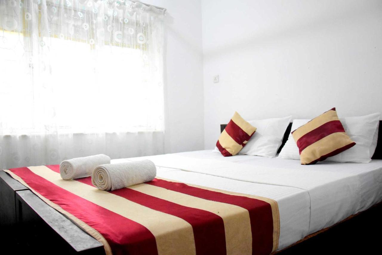 Molino Tourist Rest Anuradhapura Hotel Buitenkant foto